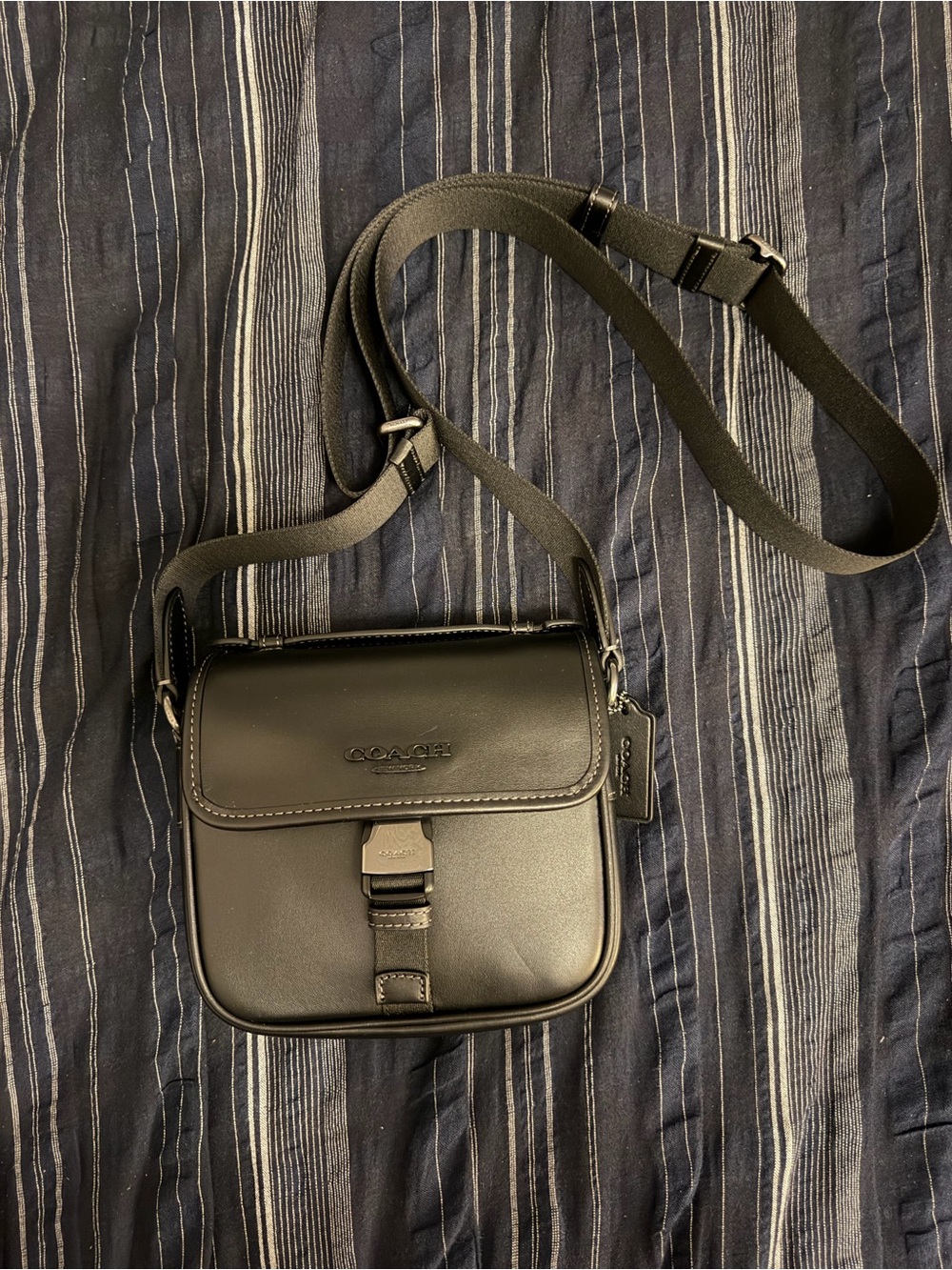 Coach Black Leather Messenger Crossbody Bag for Men